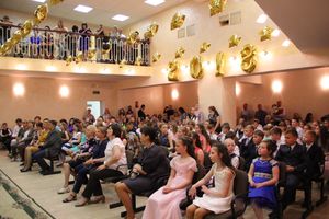 В школе №13 чествовали вчерашних учеников начальной школы (ФОТО)