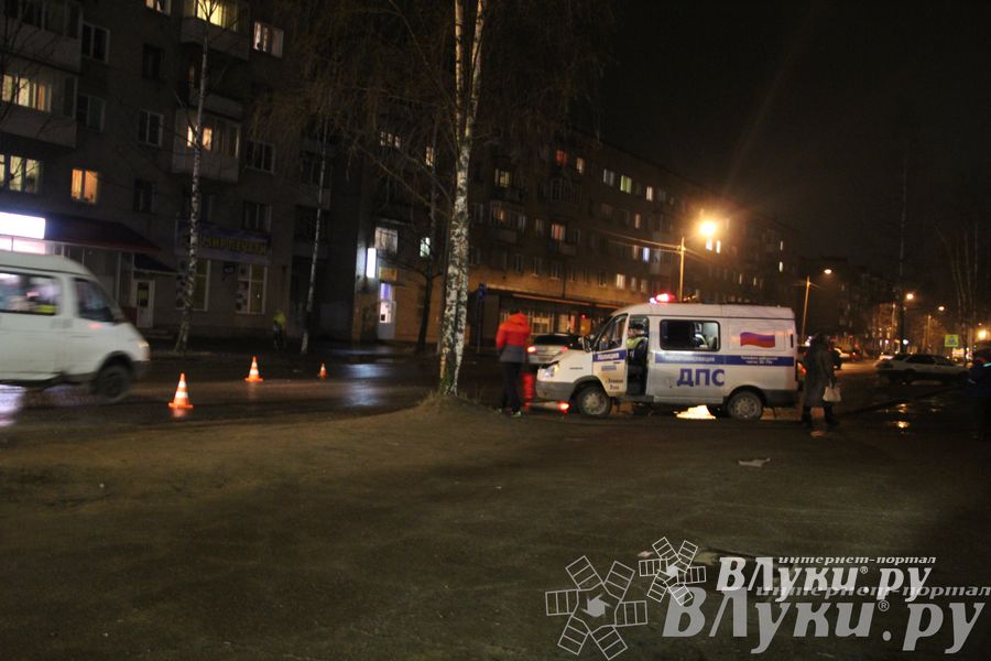 ДТП в Великих Луках: пострадали пешеходы (фото)