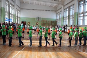 В Великих Луках стартовали спортивные соревнования среди дошколят «Юные олимпионики»