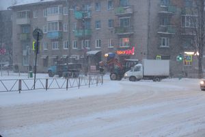 Великие Луки заносит снегом (фото)