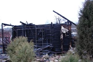 Нарушение правил пожарной безопасности стало причиной пожара в Порховском районе (фото)