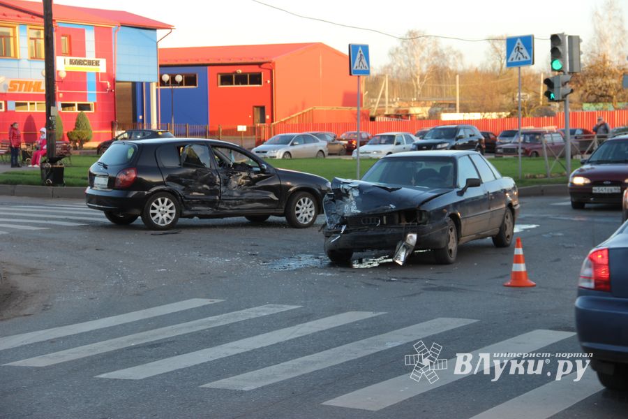 ДТП на улице Третьей Ударной Армии (ФОТО)
