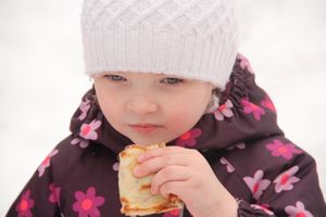 В детских садах Великих Лук празднуют Масленицу (ФОТО)