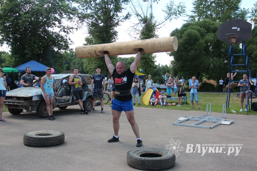 В Великих Луках прошёл Олимпийский День (ФОТО)