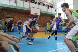 В Великих Луках прошёл дивизиональный этап лиги «КЭС-БАСКЕТ» (ФОТО)