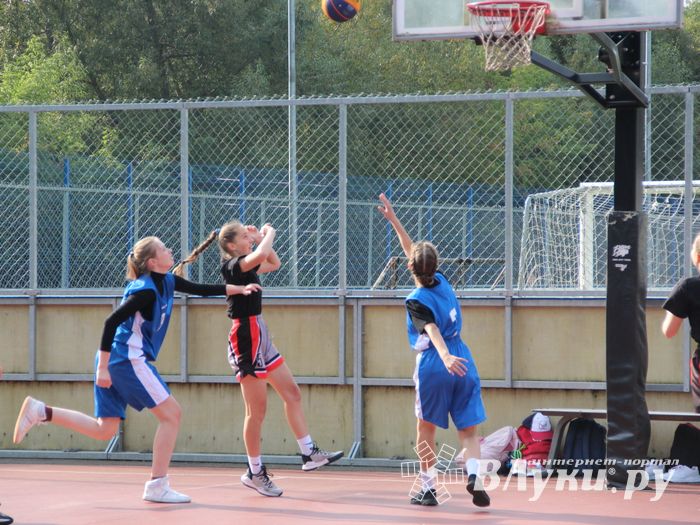 В Великих Луках прошли региональные соревнования «Оранжевый мяч» (ФОТО)