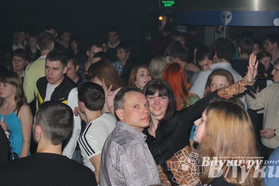Радиостанция «Европа Плюс Великие Луки» отметила свой День рождения в развлекательном центре «SPACE»