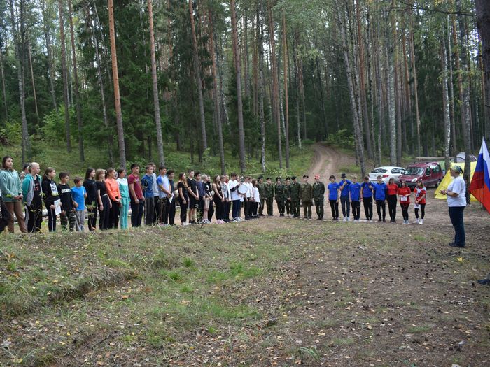 Великолукские школьники приняли участие в туристском слёте «Дорогу осилит идущий» (ФОТО)