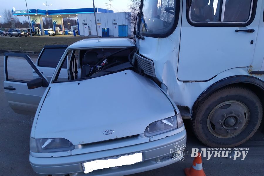 ДТП на развязке Рига-Москва (ФОТО)