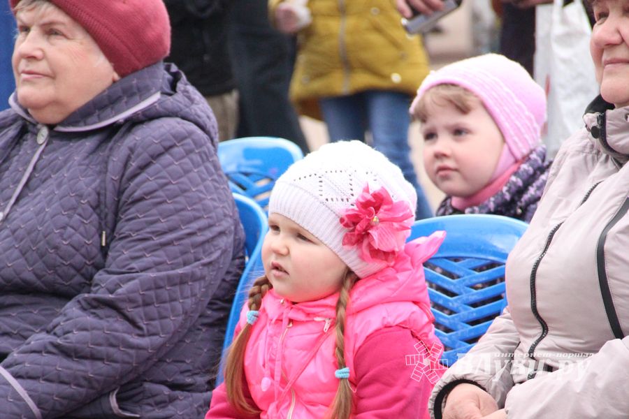 В Великих Луках проходит Весенняя ярмарка