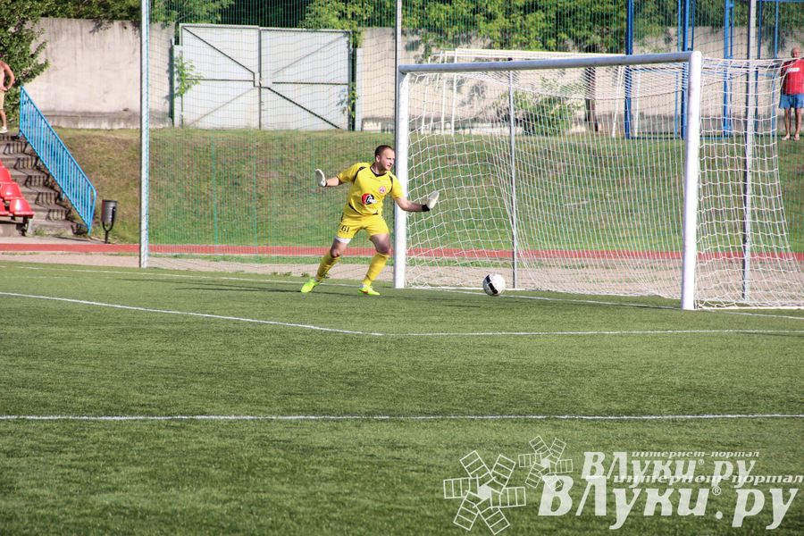 В Великих Луках состоялся матч «Луки-Энергия» — «Звезда» (Санкт-Петербург)