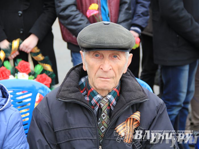 В Великих Луках почтили память погибших в Великой Отечественной войне