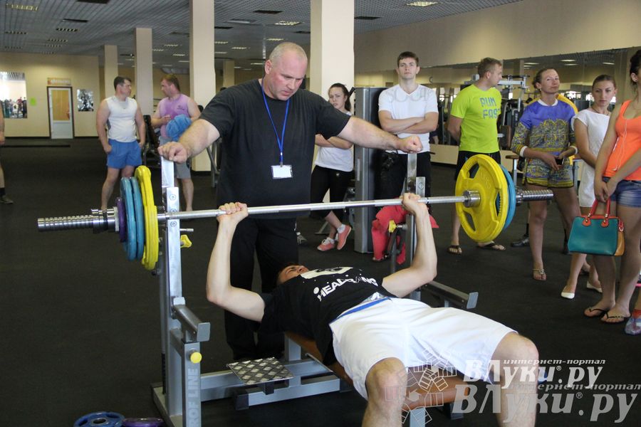 Народный жим в «С-Фитнес»