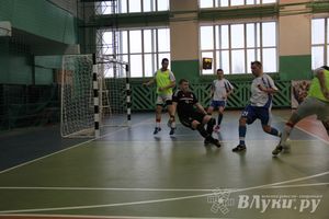 Команда «Статус-Пресс» стала чемпионом г. Великие Луки по мини-футболу (фото)