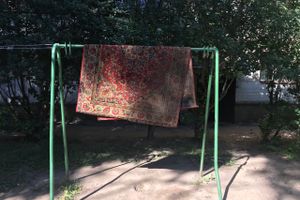 От качелей к горкам — игровые площадки Великих Лук терпят новые потери (ФОТО)