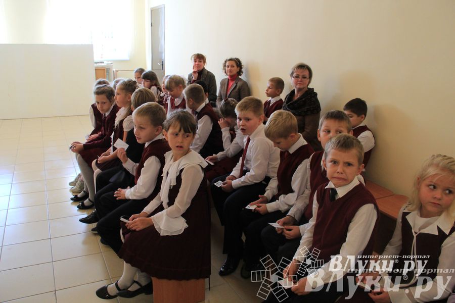 Великолукских лицеистов посвятили в «Маленькие мастера»