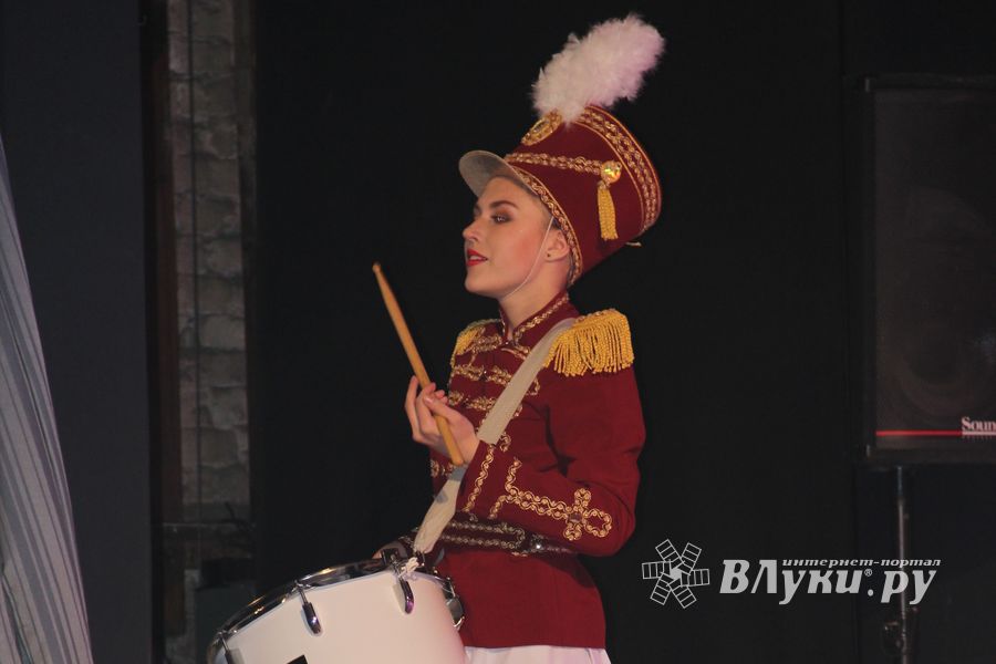 18 мая состоялся юбилейный концерт коллектива мажореток «Золотые погоны» (ФОТО)