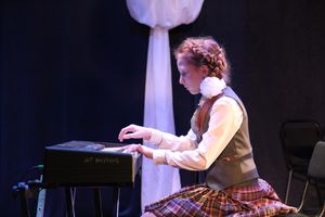 В Великих Луках прошел фестиваль «РЖД зажигает звезды» (фото)