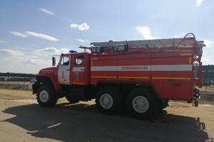 В Великих Луках вновь жгут траву (ФОТО)