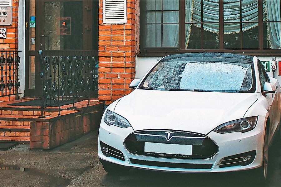 Как новый бизнес поселился в старом здании или История успеха великолучанина (ФОТО)