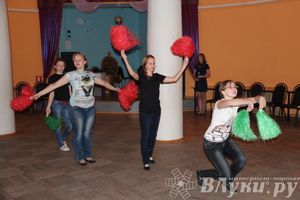 В ДК  им. Ленина состоялся открытый урок «Уличного театра» (фото)
