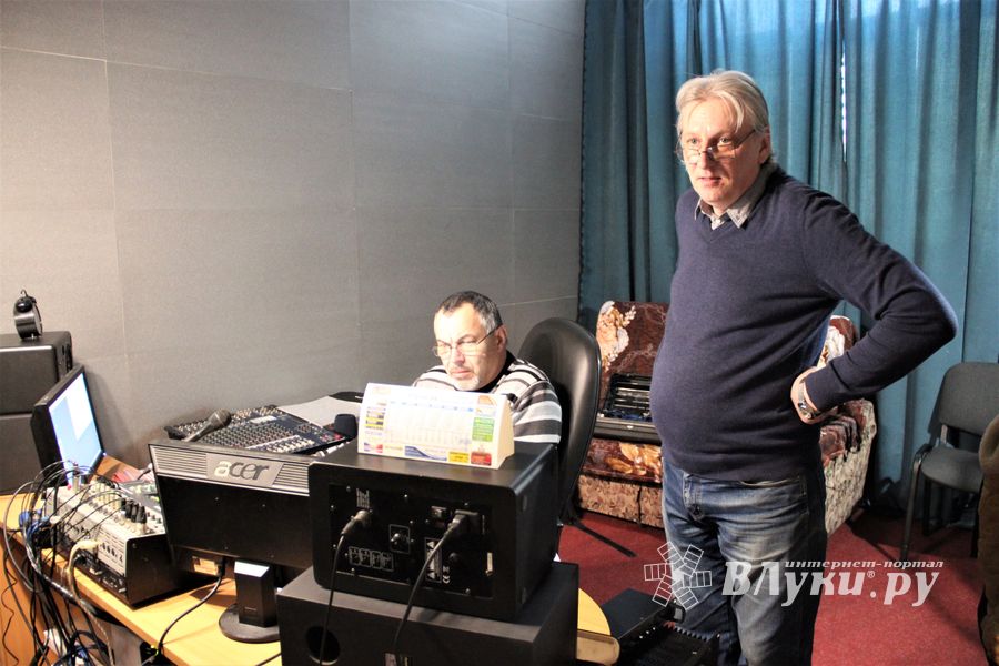 Участники медиапроета «Новые Голоса ДЕТИ на Новом Радио Великие Луки» записали видеоролики (ФОТО)