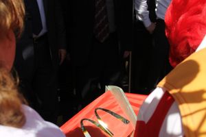 В Великих Луках открылся самый известный в мире общепит (фото)