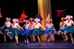 «Великолукская Веснянка» на сцене ДК ЛК