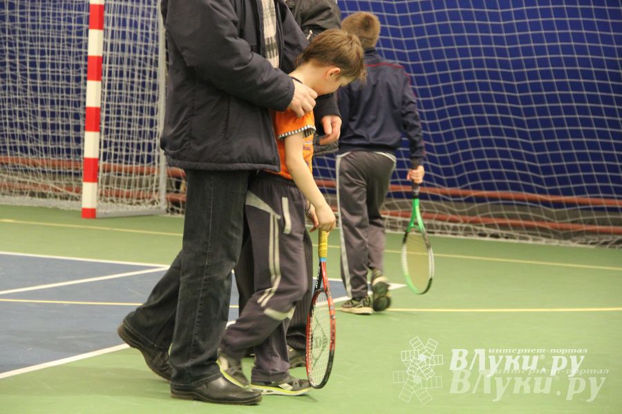 В Великих Луках прошло Первенство по большому теннису (фото)
