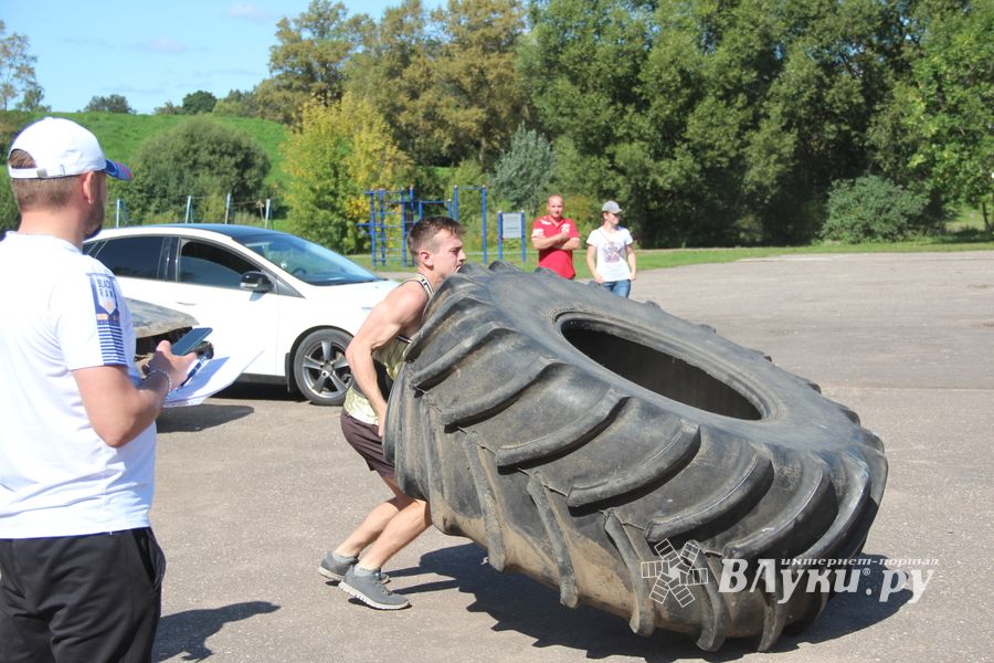 Большой спортивный праздник в Великих Луках (ФОТО)