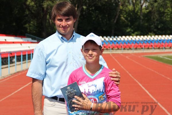 Юные футболисты из Калининграда стали победителями турнира «Локобол» в Великих Луках (фото)