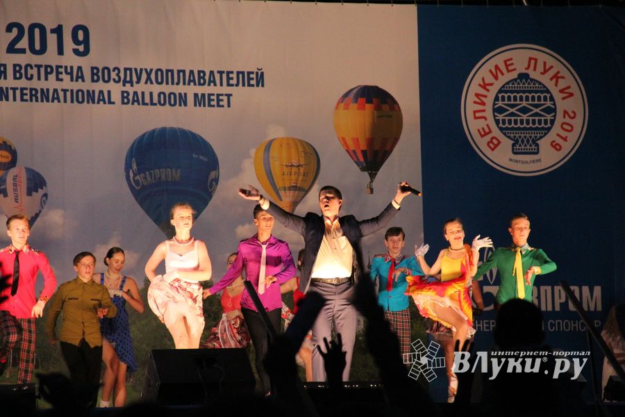 Ночным свечением аэростатов завершилась 24-я Международная встреча воздухоплавателей (ФОТО)