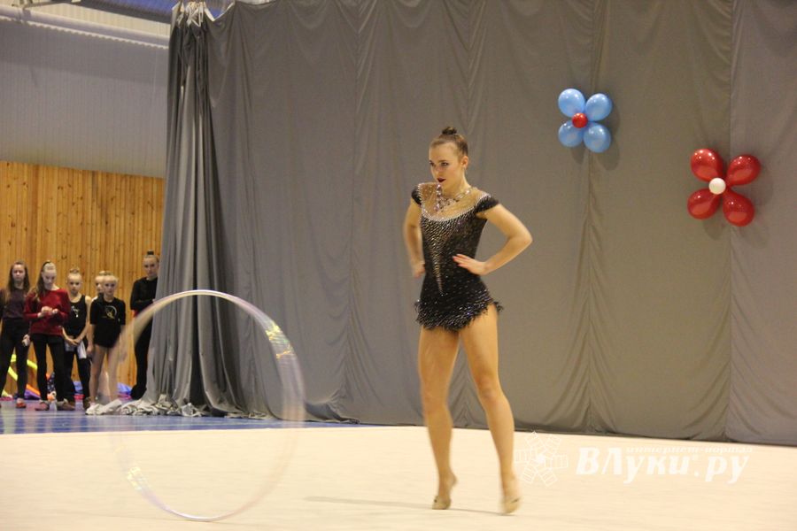 В Великих Луках проходит Кубок Псковской области по художественной гимнастике (ФОТО) (0+)