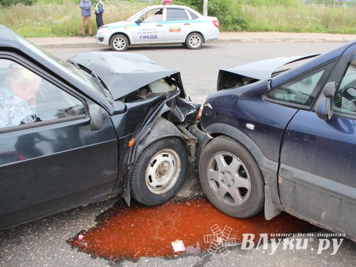 ДТП с пострадавшими на пр. Октябрьском (ФОТО)