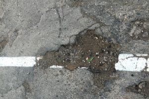 Ремонт дорог в Псковской области — «заплевать» и нарисовать (ФОТО)