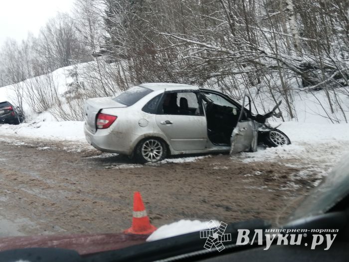 В Великолукском районе произошло ДТП (ФОТО)