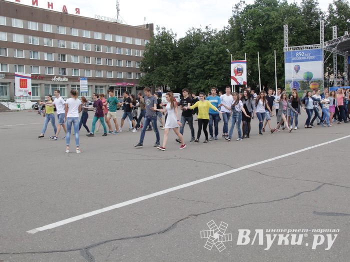 Репетиция вальса