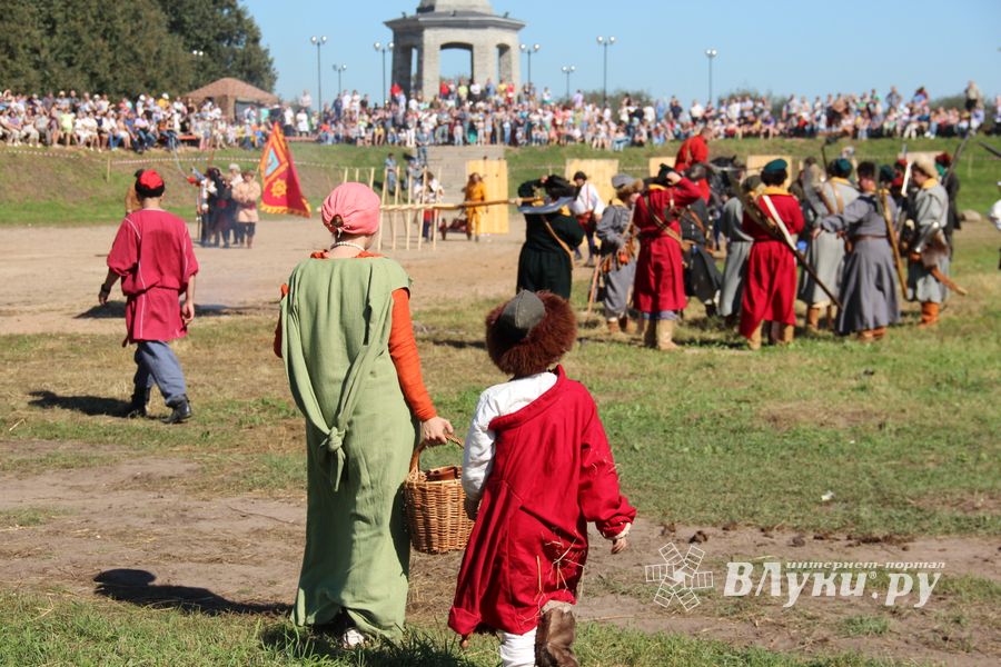 Великолукская Крепость соединила прошлое и настоящее (ФОТО)