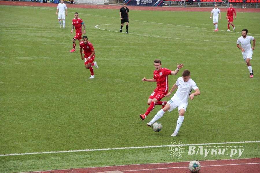 «Луки-Энергия» уступила дома «Твери» (ФОТО)