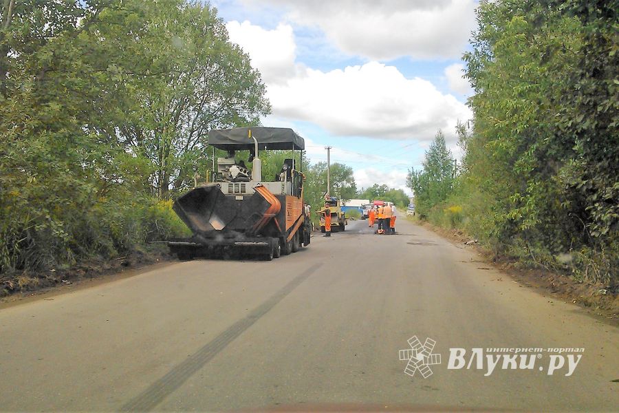 На кладбище по хорошей дороге (ФОТО)