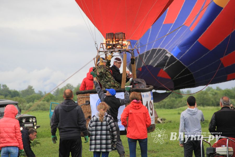 Спортивный полет над Великими Луками (ФОТО)