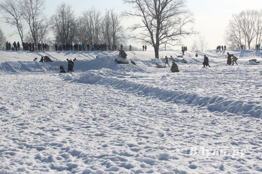 В Великих Луках реконструировали подвиг Александра Матросова (12+)(ФОТО)