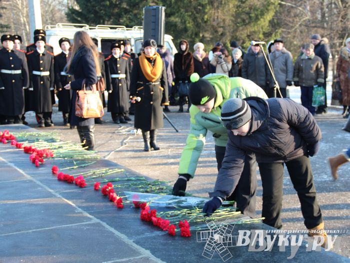 90-летие со дня рождения Александра Матросова. Митинг и возложение цветов к памятнику