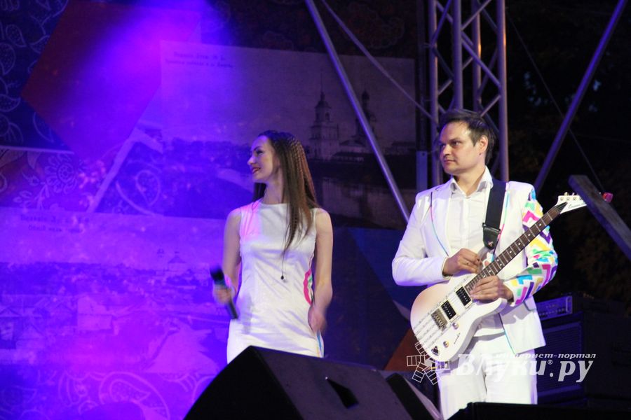 Людмила Чурсина и Пелагея поздравили Великие Луки с 850-летием (ФОТО)