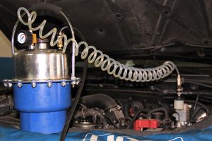 «Ликви Моли» проводит акцию ко Дню автомобилиста (ФОТО)