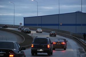 На путепроводе столкнулись три автомобиля (ФОТО)