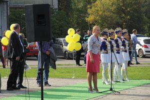 В Великих Луких благоустроили сквер на ул. Жукова (фото)