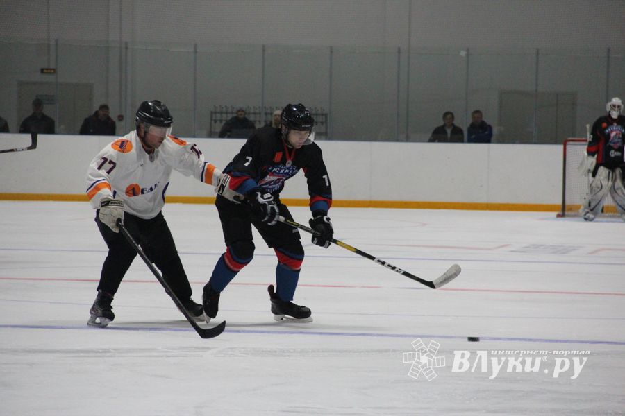 Великолукская команда «Экспресс 40+» дебютировал в НХЛ (ФОТО)