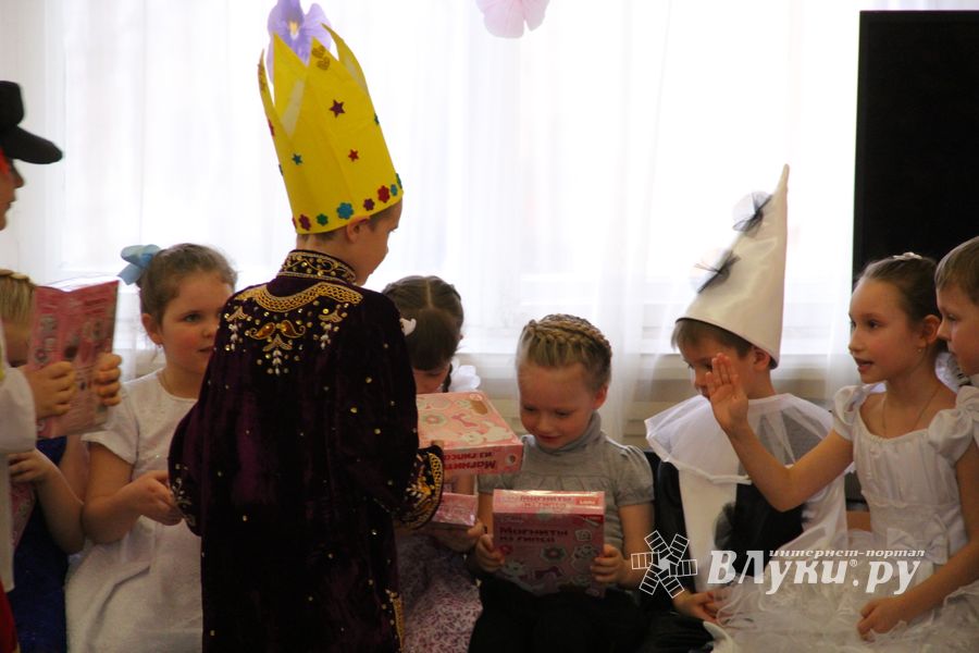 8 марта в саду 26