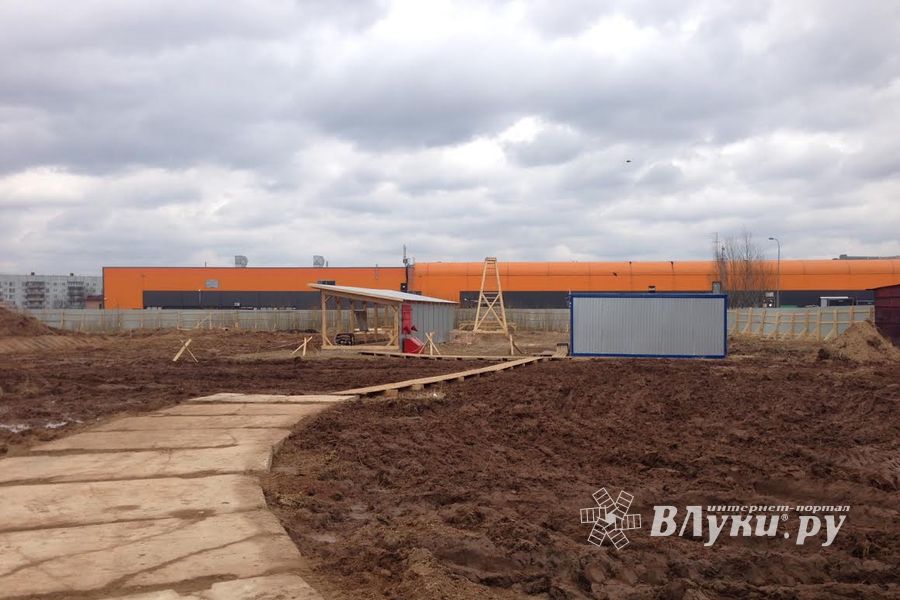 Андрей Турчак посетил строящийся спорткомплекс на Пескарёва (ФОТО)